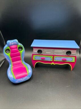 Mattel Barbie Furniture Glam Game Room Playset Gaming Chair Radio